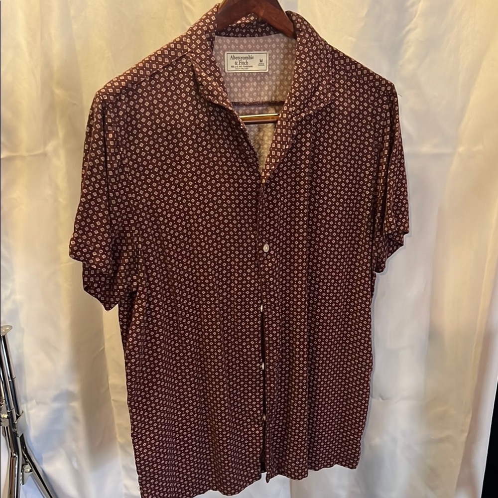 Abercrombie & Fitch Burgundy Patterned Casual Button Down Shirt